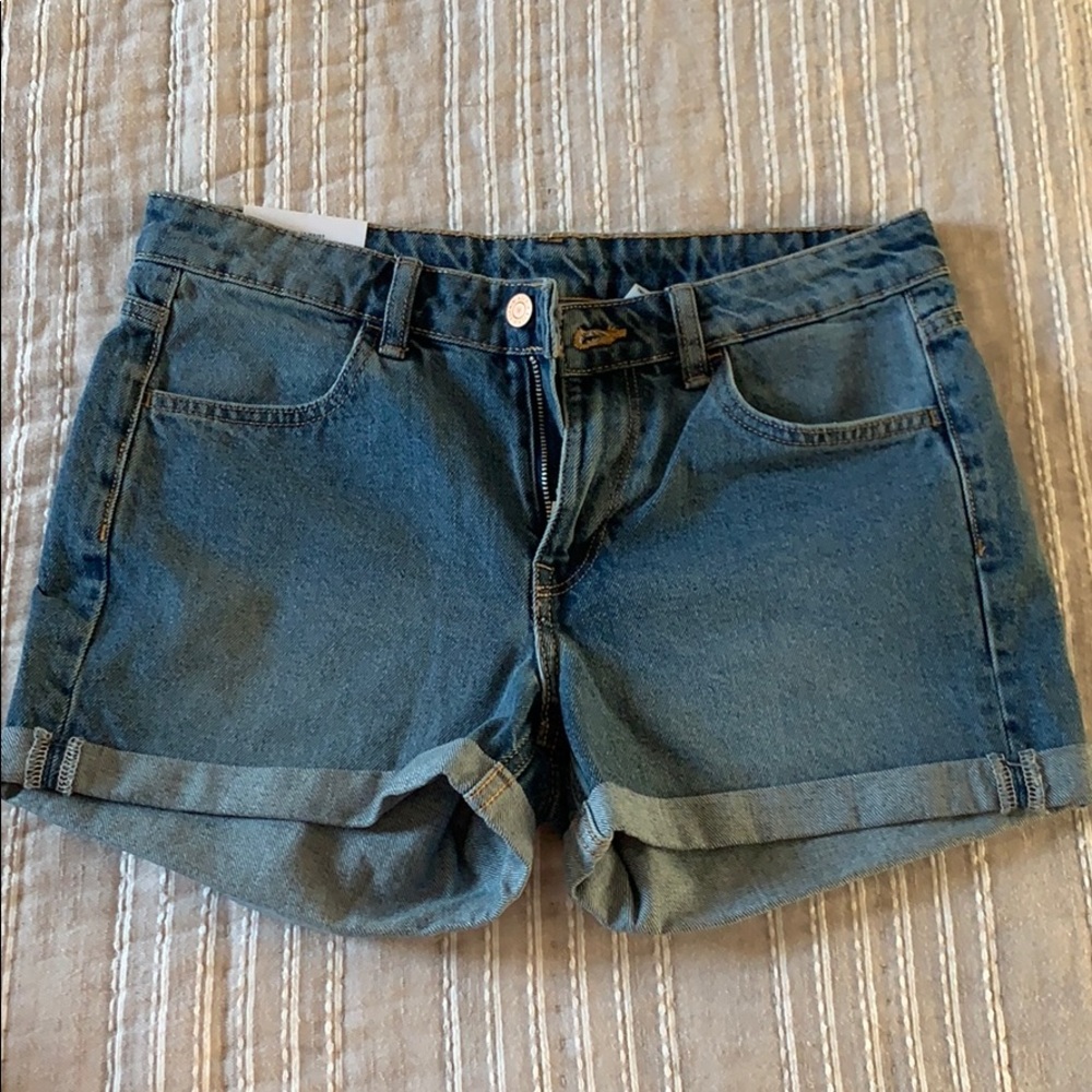 H&M regular waist denim shorts